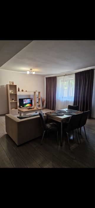 Apartament de inchiriat