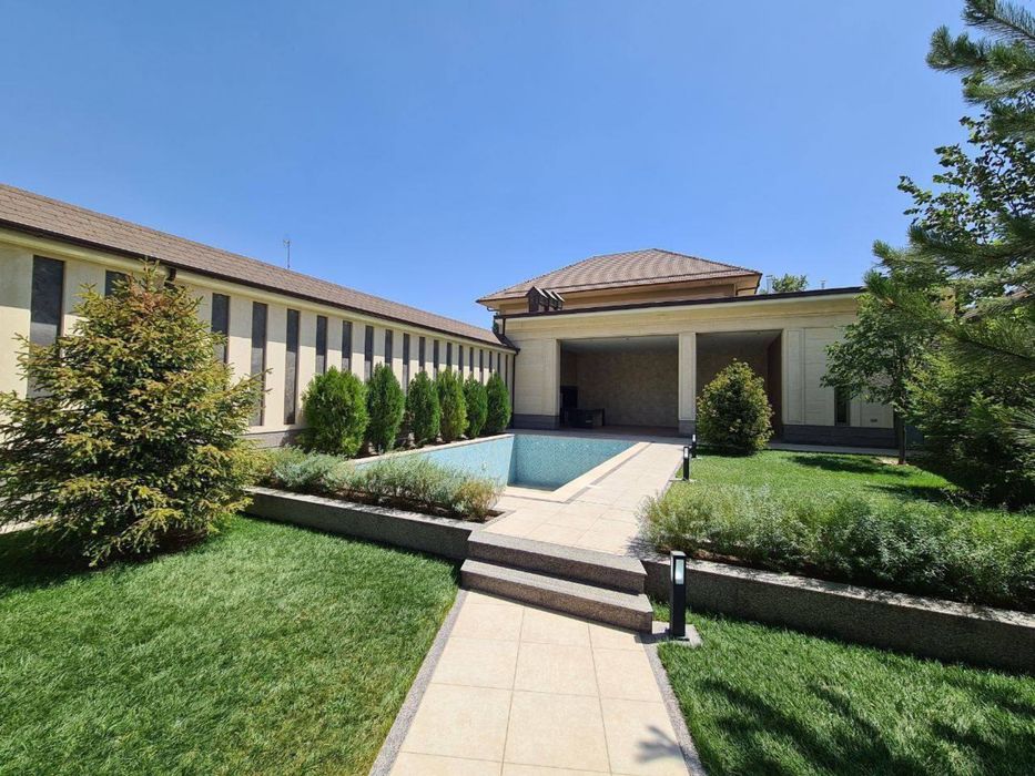 Продаётся современный дом в Мирзо-Улугбекском районе.