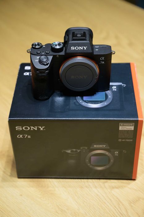 Sony A7 III -stare foarte buna- a6500, 20mm f2.8, 35mm f1.8