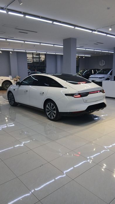 Leapmotor C01  626 elektr Premium 2025  NALICHI BOR 3 yil garantiyalik