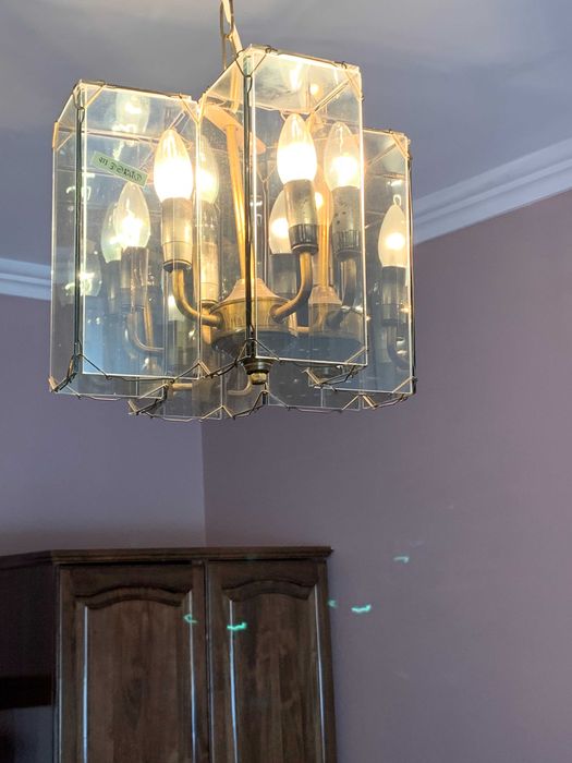 Продавам осветителни тела