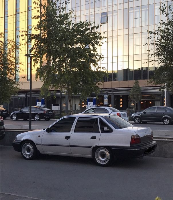 Daewoo Nexia 1 sons trambler