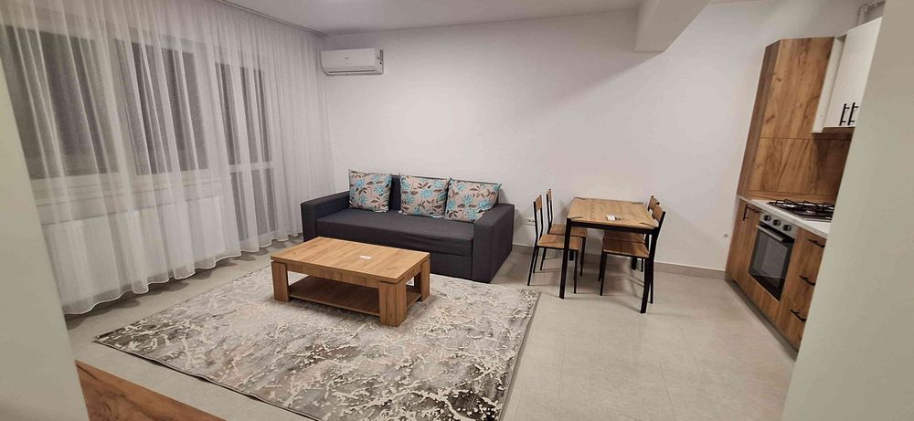 Închiriez apartament tip studio