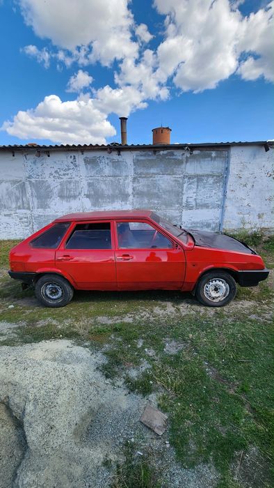 Лада 2109 на уверенном ходу