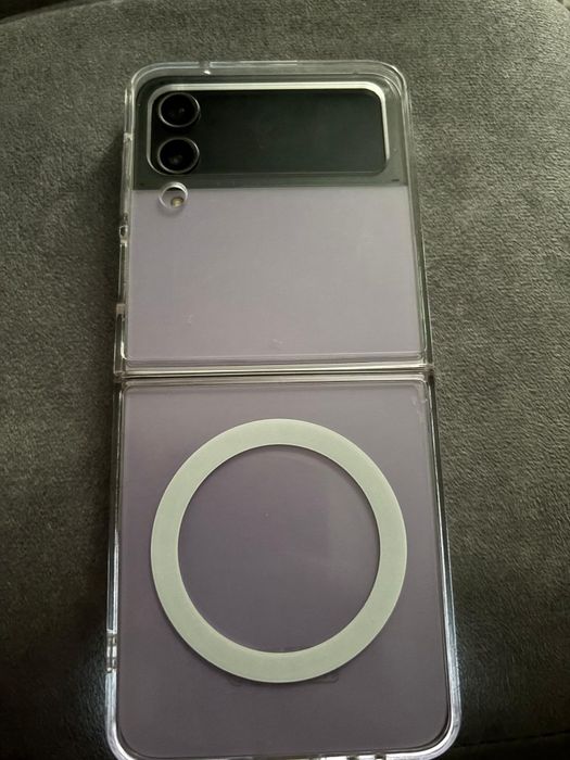 Samsung Galaxy Z Flip4