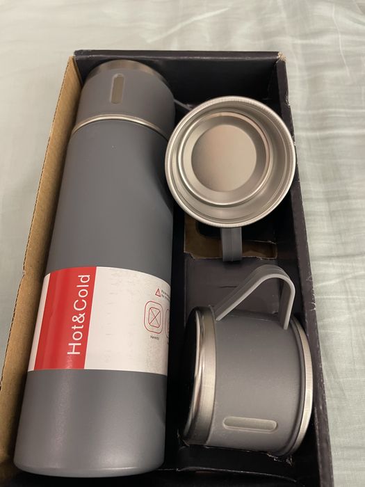 Set termos cu trei cesti