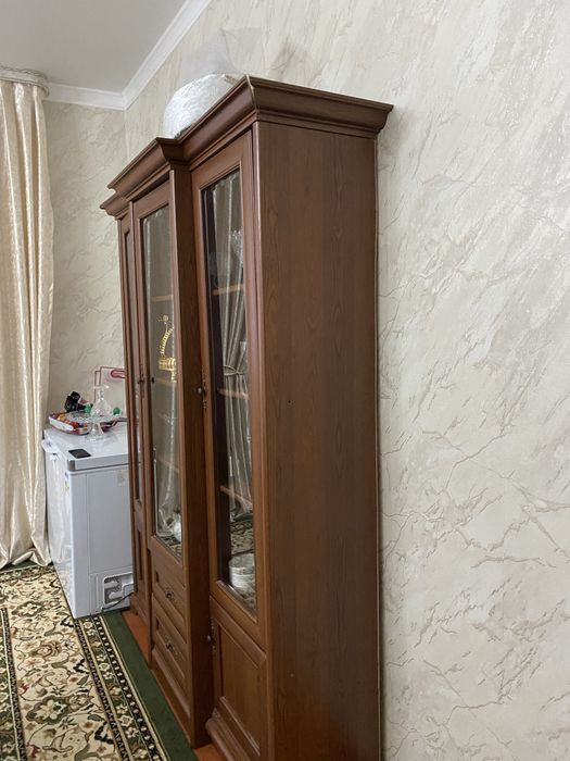 прадается стулья и горка