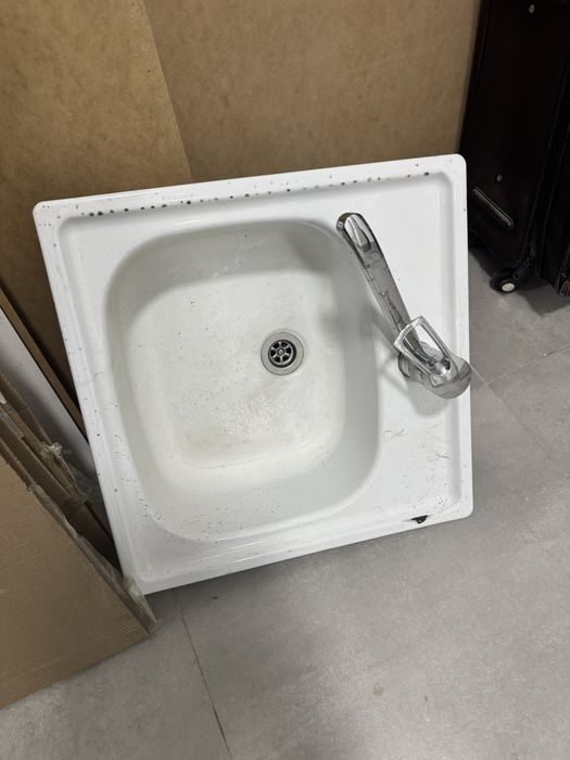 Раковина для кухни, ванны