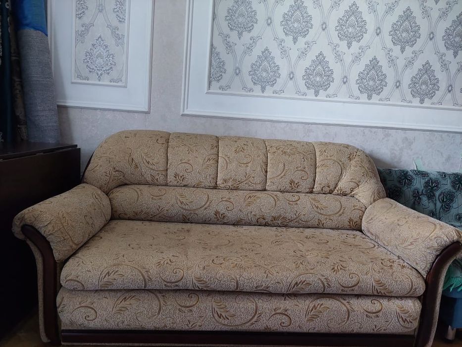 Мебель срочно продам