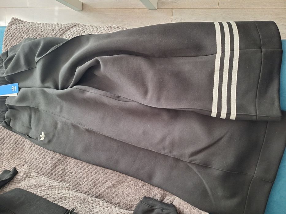 Costum Adidas,XS,nou