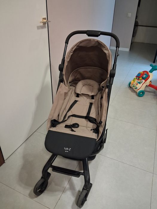 Продам коляску фирменная