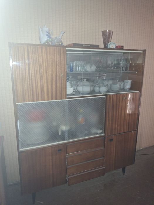 Советский сервант