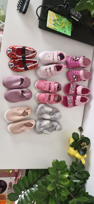Incaltari marimi 22 23