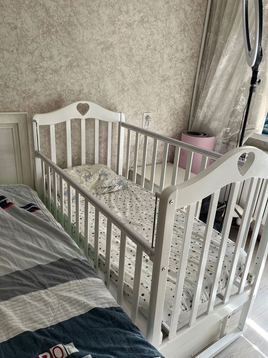 Продается детская кровать с матрасом