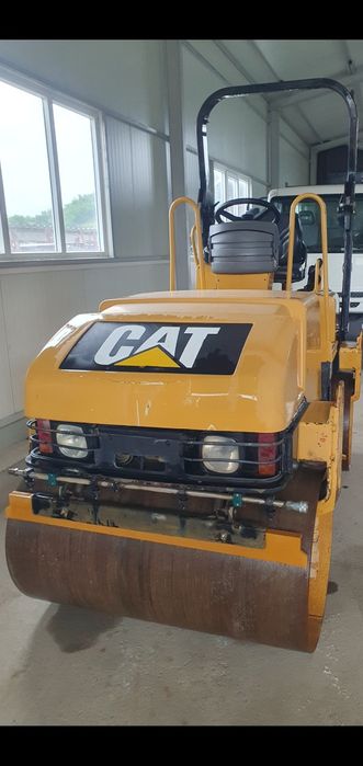Vând sau închiriez cilindru compactor Hamm,Cat,excavator!