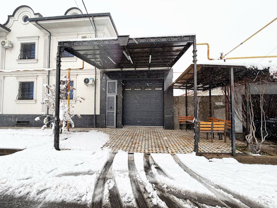 Продается Дом 9х комнат 7 соток Супер цена