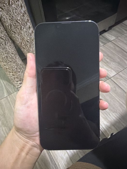 Продам Айфон 13про макс