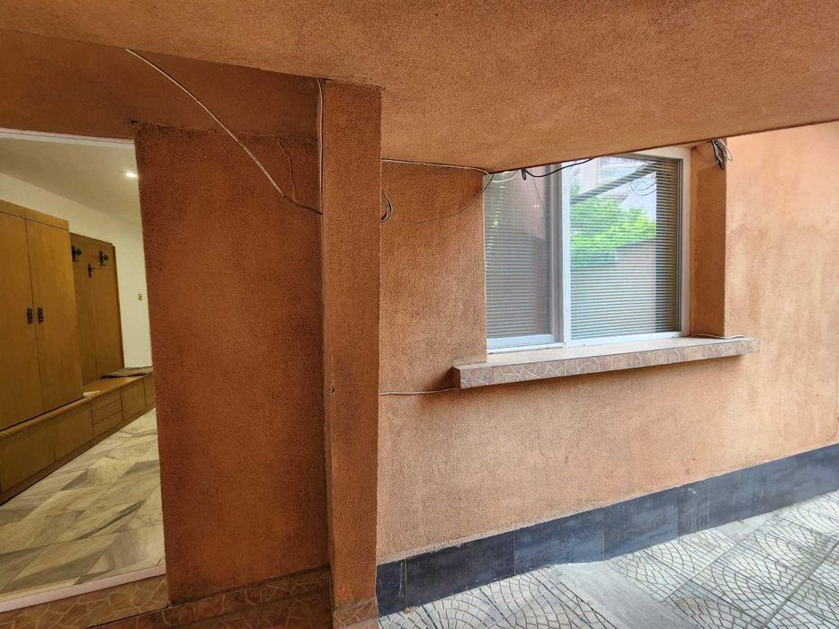 Дава се под наем Тристаен апартамент в Пловдив, Център - 90 кв.м за 331.5 € - Снимка #9