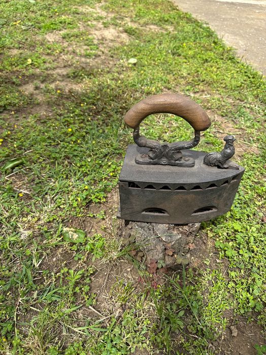 Стара ретро ютия