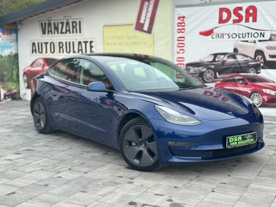 TESLA Model 3 2022 — imagine 1