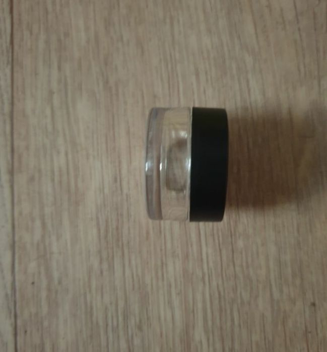 Продам  баночки  для косметики 5мл.