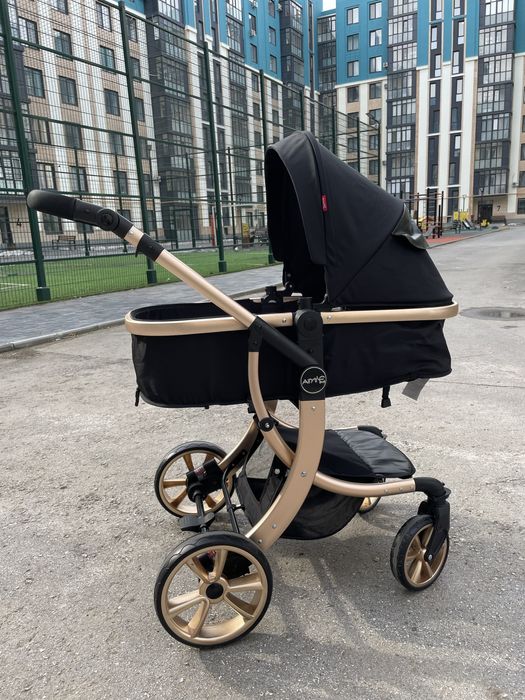 Продам коляска-трансформер 2в1