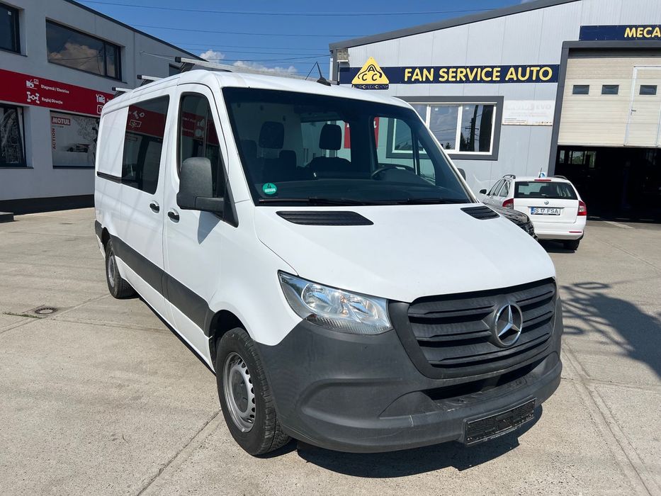 Mercedes-Benz Sprinter Mercedes Sprinter 315 6 locuri varianta medie