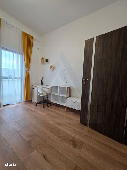 Penthouse spatios 80 mp utili 2 balcoane si terasa parcare Selimbar