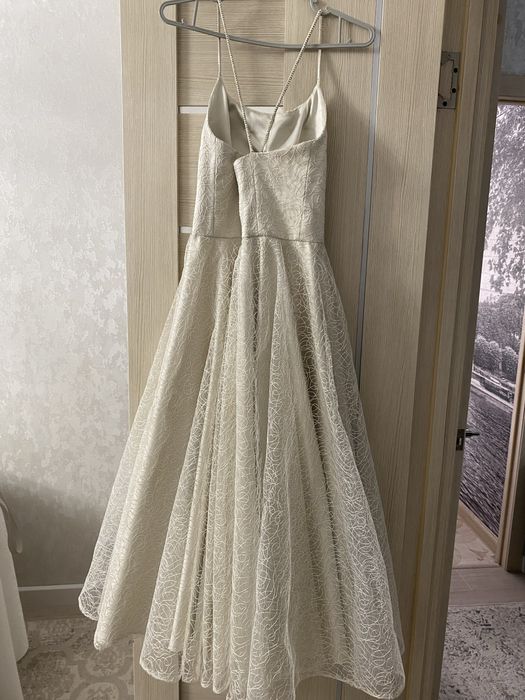 Нарядное платье на выпускной