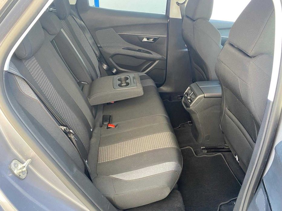 Peugeot 3008 1.5 HDi 130 CP Euro 6 Automat Bord Digital Padele Camera Senzori parcare Navigatie