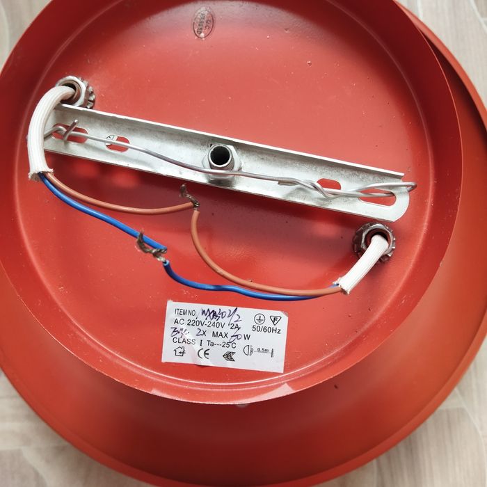 Продам интерьерную люстру