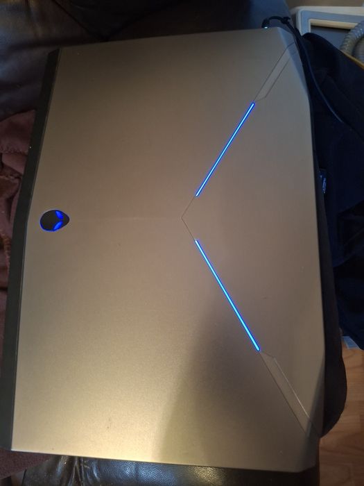 Leptop Alienware 17 gaming