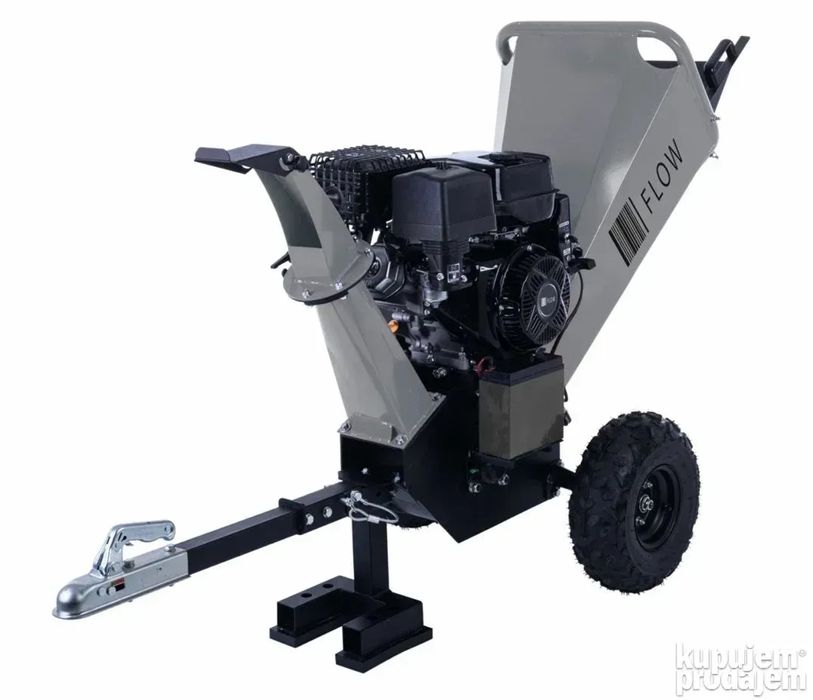 Tocator de crengi pe benzina si resturi vegetale