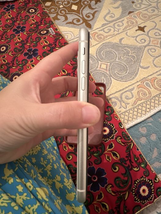 Айфон11 емкость:83 128гб