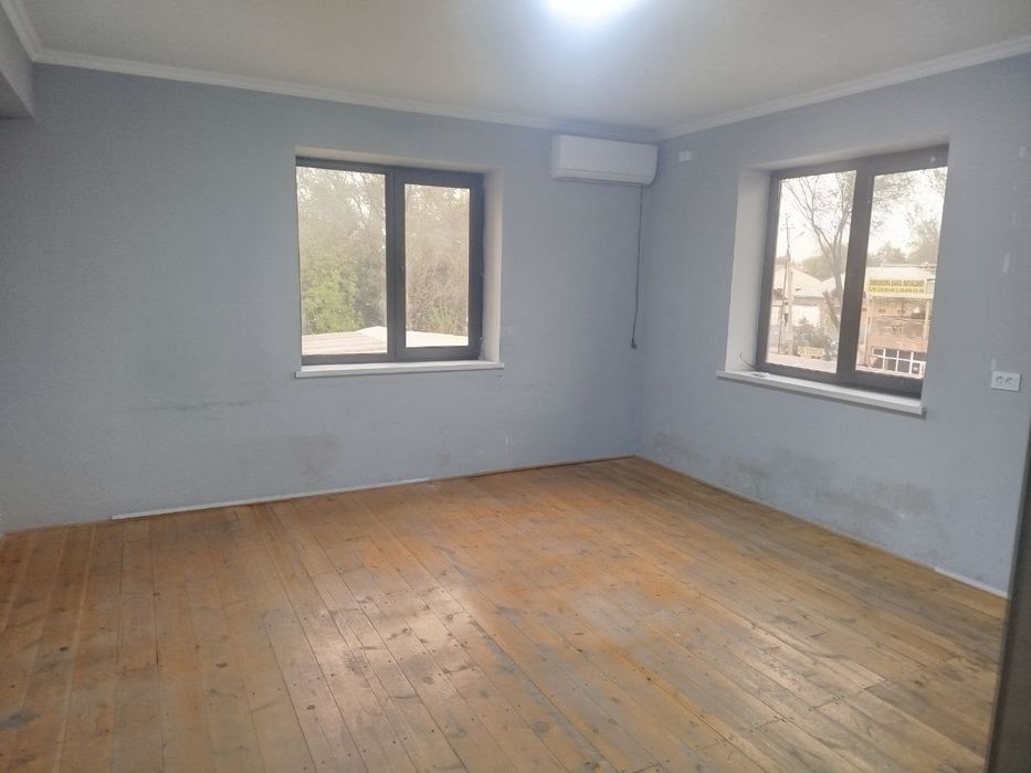 Сдаётся в аренду 2-х этажное здание с подвалом (по 150 м² каждый урове