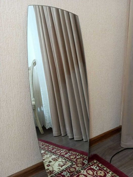 Зеркало Овальное настенное (ОТВЕЧАЮ ТОЛЬКО НА ЗВОНКИ)