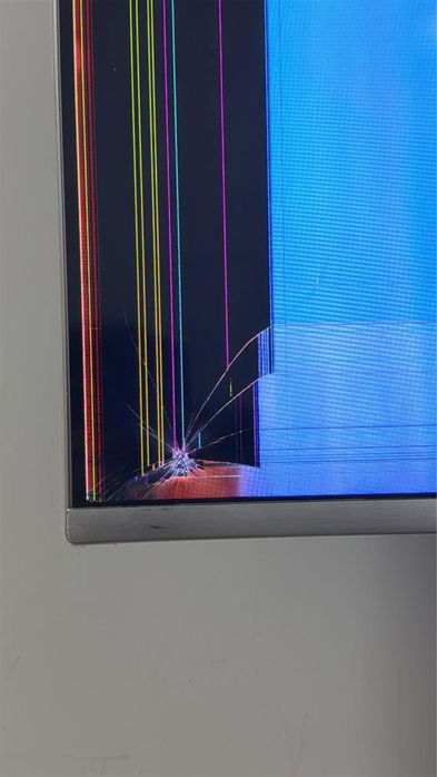 Продам телевизор на запчасти