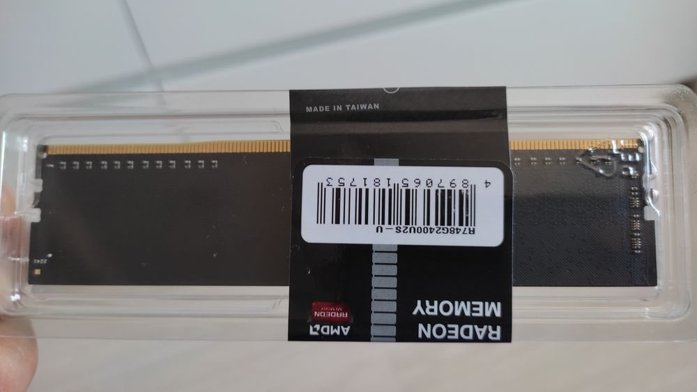 Оперативная память AMD DDR4  8GB