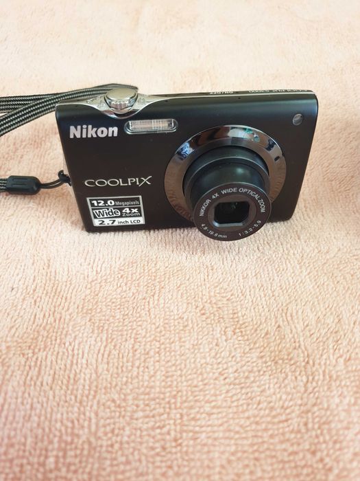 Продам фотоапарат Nikon Coolpix S3000