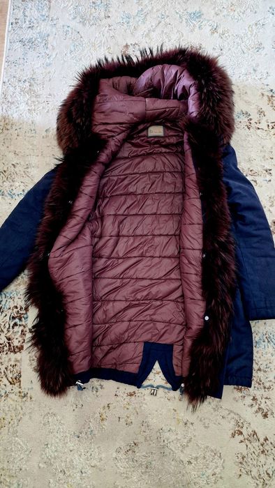 Продаётся парка женская
