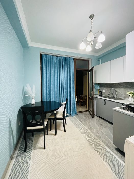 Квартира посуточно в районе КАРАВАН  САРАЙ