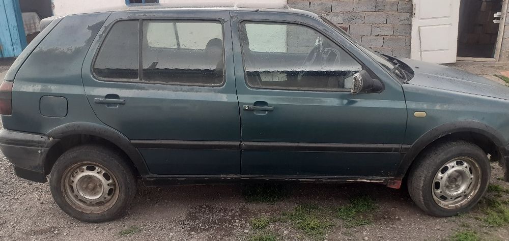 Продам срочна машина голф 3