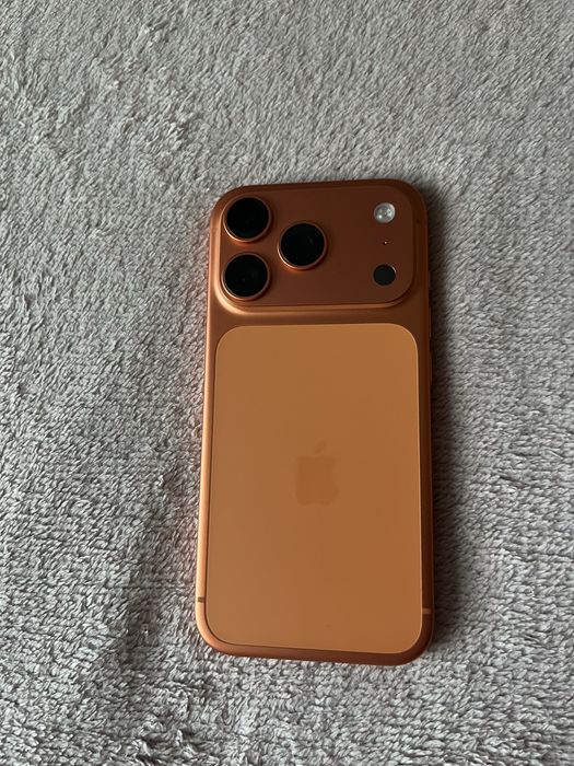 Продам iPhone 17 pro