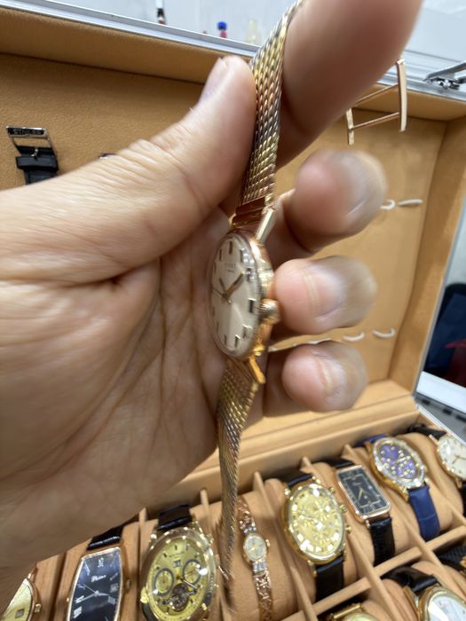 Золотые Часы Полет С Золотым Браслетом