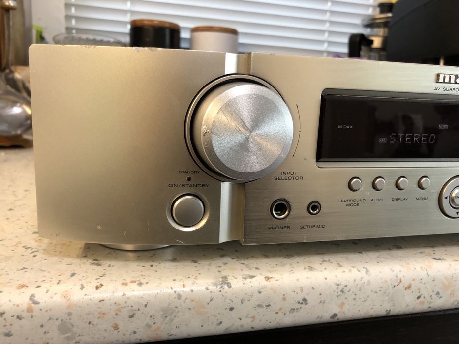 Marantz NR1402 resiver