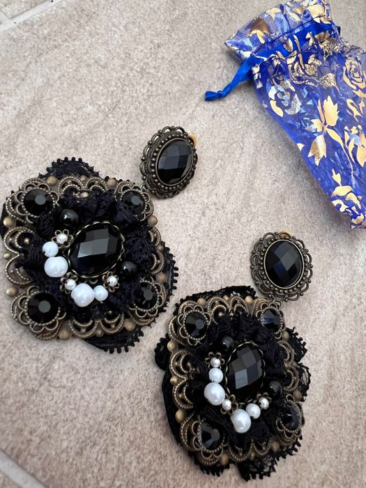 Ръчно изработени обеци