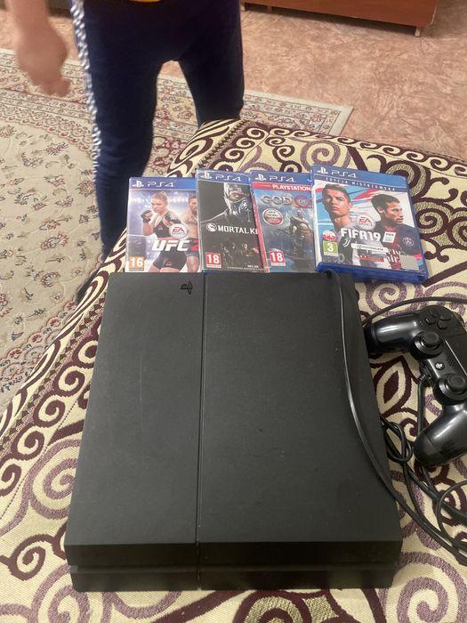 Psp4  продаю б/у +4 диска