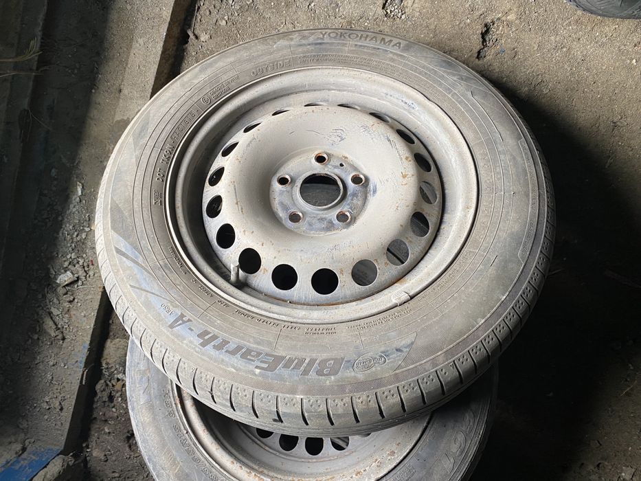 Продам шины с дисками R15 стояло на Шкоде актавия