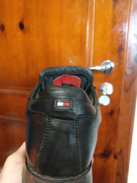 Tommy Hilfiger 42нм. 27,5см.