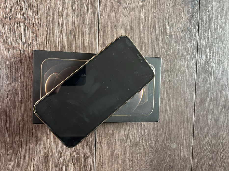 Телефон Iphone 12 Pro